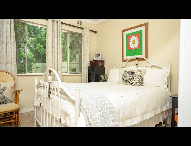 4 BEDROOM HOUSE FOR SALE IN COWIES HILL